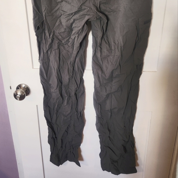 Men's Gray Cargo Pants - Picture 6 of 11